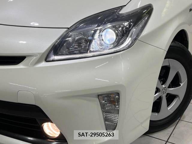 Toyota PRIUS 2012-06 335485-12