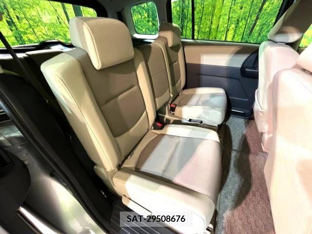 Mazda PREMACY 2005-03 250446-9