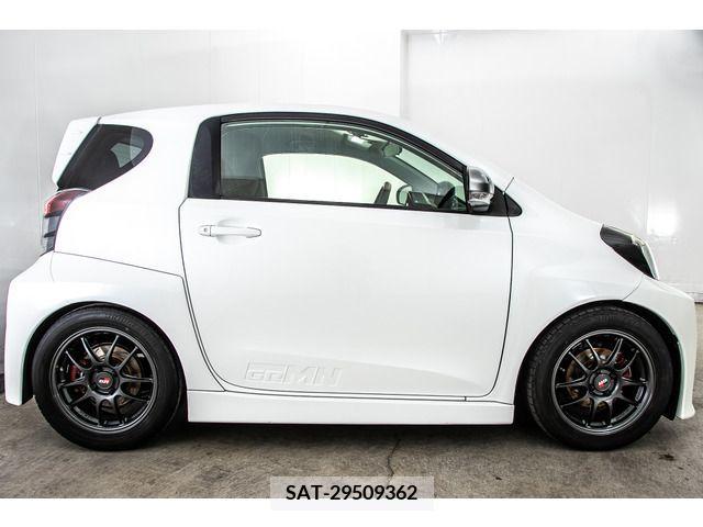 Toyota IQ 2012-11 361865-6