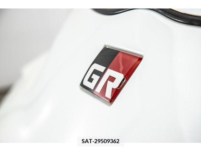 Toyota IQ 2012-11 361865-18