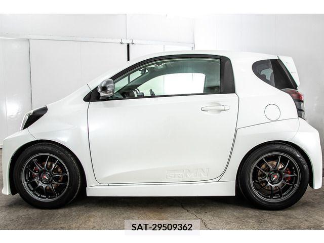 Toyota IQ 2012-11 361865-11