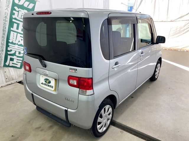 Daihatsu TANTO 2011-10 181453-4