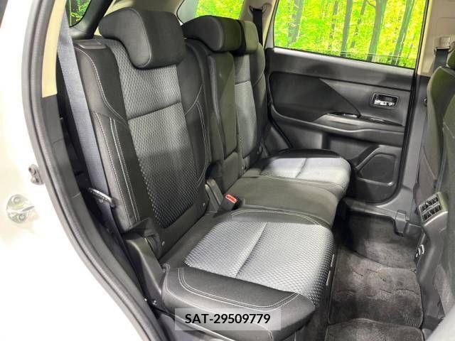 Mitsubishi OUTLANDER PHEV 2019-09 222037-9