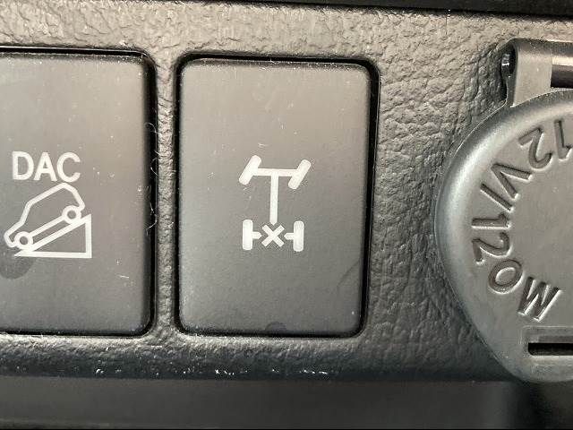 Toyota HILUX 2020-06 16641-10