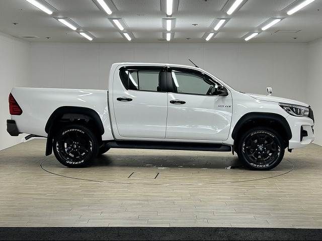 Toyota HILUX 2020-06 16641-16