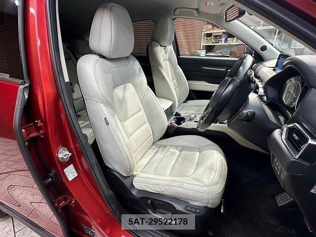Mazda CX-5 2018-09 331840-4