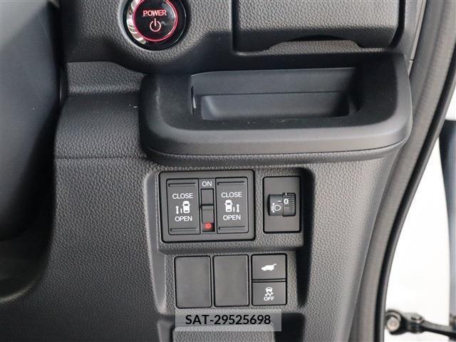 Honda STEP WGN 2024-03 377179-9
