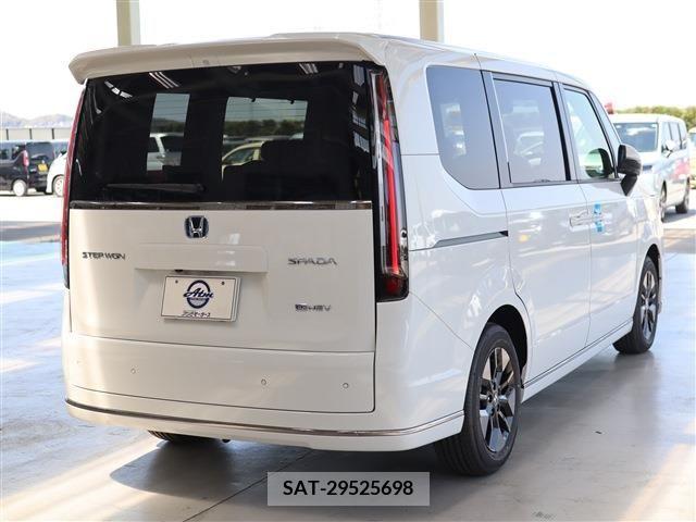 Honda STEP WGN 2024-03 377179-3