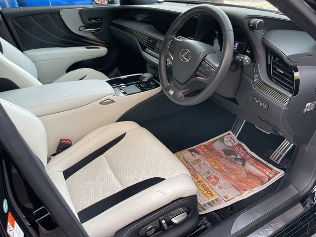 Lexus LS 2018-01 4935-2
