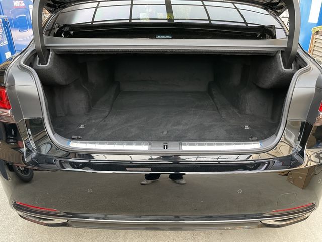 Lexus LS 2018-01 4935-17