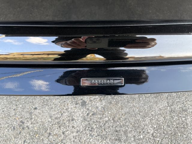 Lexus LS 2018-01 4935-7