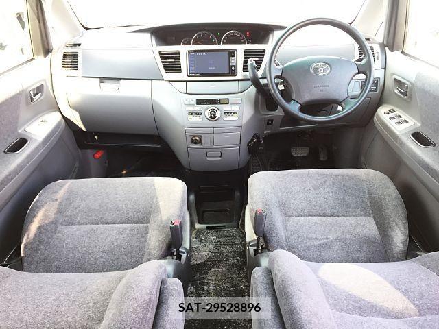 Toyota NOAH 2005-04 365105-1