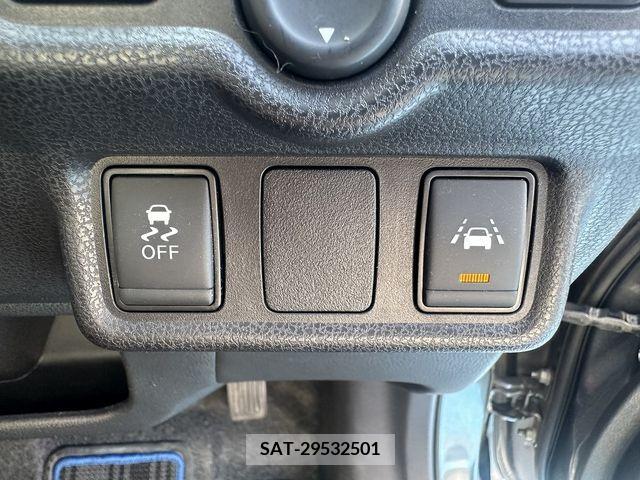 Nissan NOTE 2017-09 328342-16