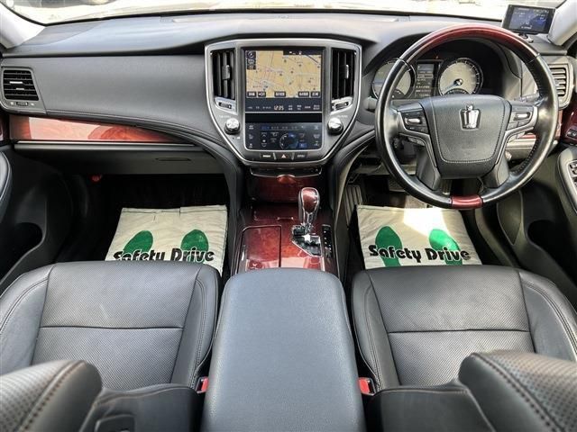 Toyota CROWN MAJESTA 2017-07 20945-10