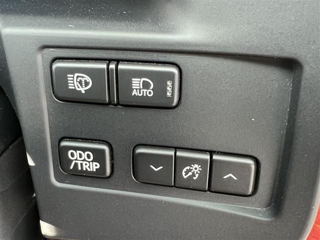 Toyota CROWN MAJESTA 2017-07 20945-12