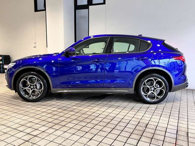ALFA ROMEO STELVIO 2022-08 5920-4