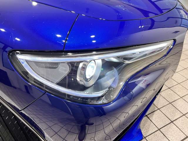 ALFA ROMEO STELVIO 2022-08 5920-9