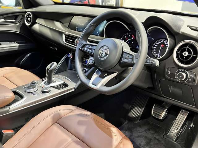 ALFA ROMEO STELVIO 2022-08 5920-12