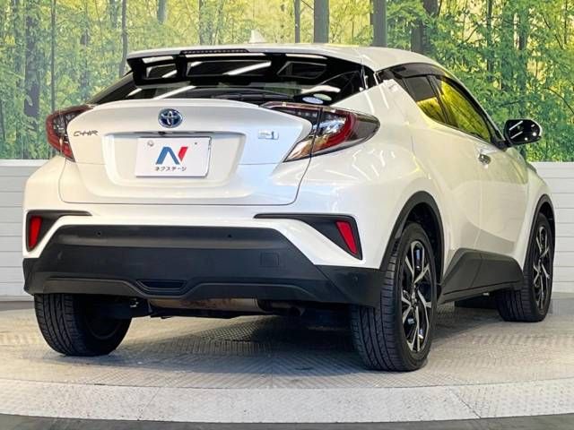 Toyota C-HR 2017-12 182974-18