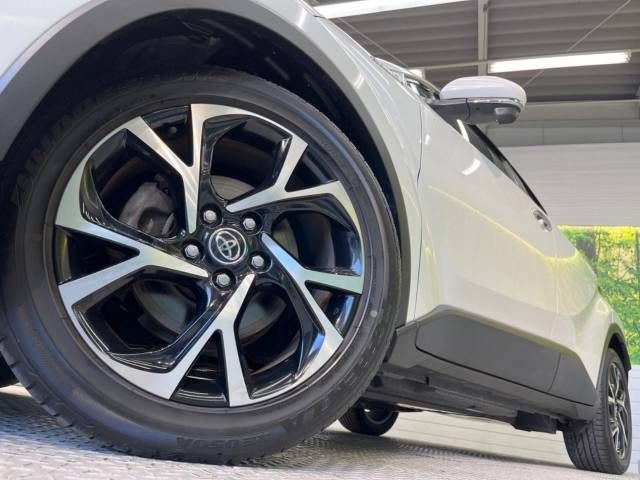 Toyota C-HR 2017-12 182974-14