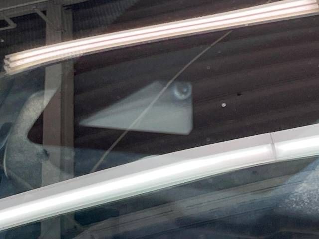 Toyota C-HR 2017-12 182974-3