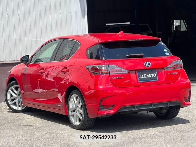 Lexus CT 2014-07 322685-4