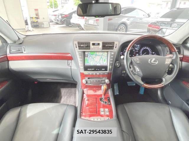 Lexus LS 2011-09 316822-1