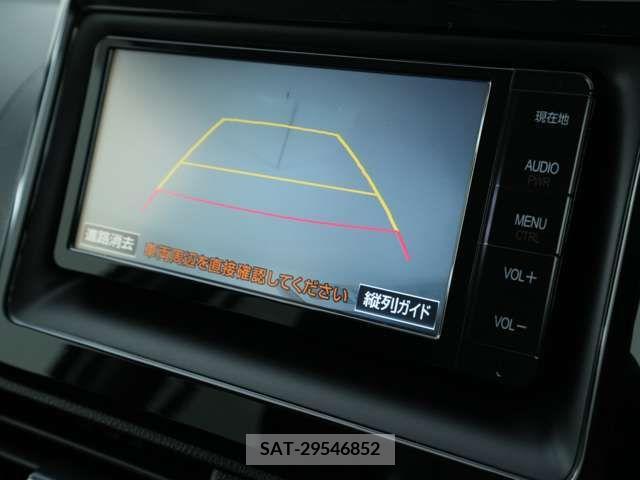 Toyota VOXY 2015-11 370531-3