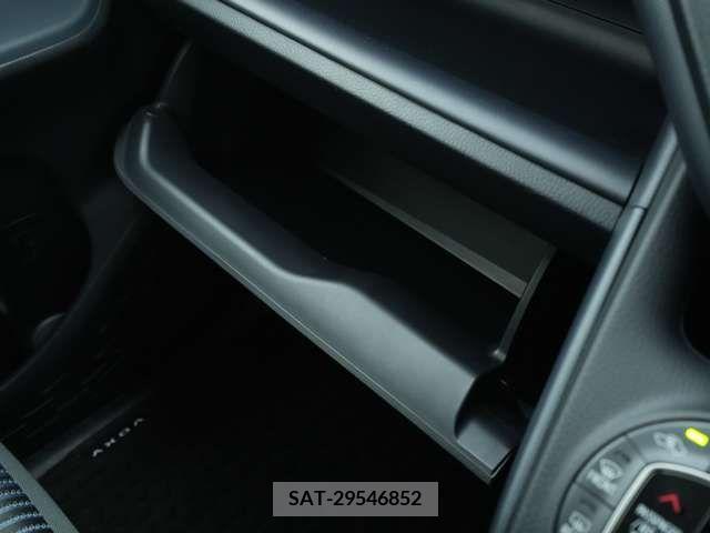 Toyota VOXY 2015-11 370531-14