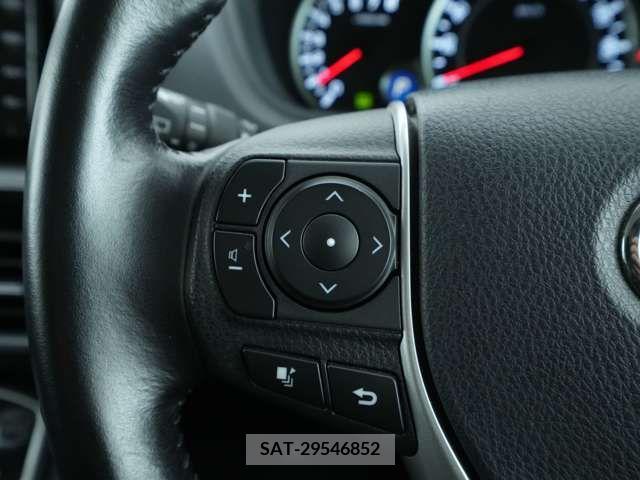 Toyota VOXY 2015-11 370531-16