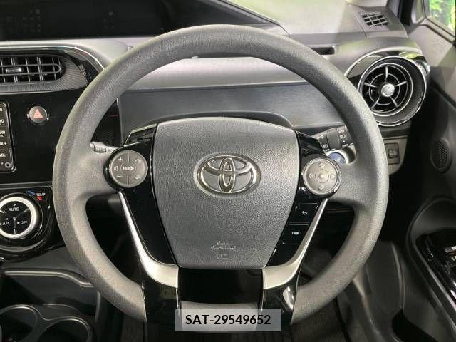 Toyota AQUA 2018-03 291834-11
