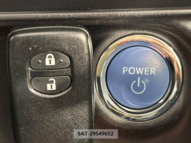 Toyota AQUA 2018-03 291834-7