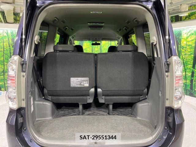 Toyota VOXY 2010-01 375722-11