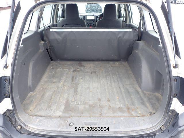 Nissan AD VAN 2014-04 387396-19
