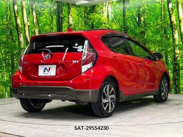 Toyota AQUA 2015-01 260497-17