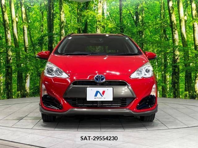 Toyota AQUA 2015-01 260497-14