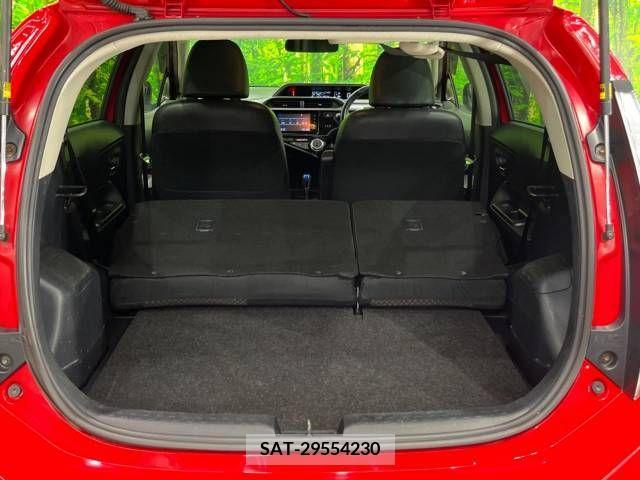 Toyota AQUA 2015-01 260497-11