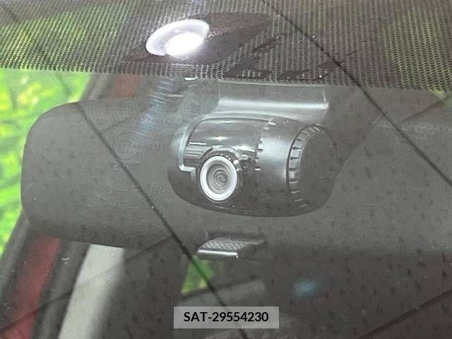 Toyota AQUA 2015-01 260497-8