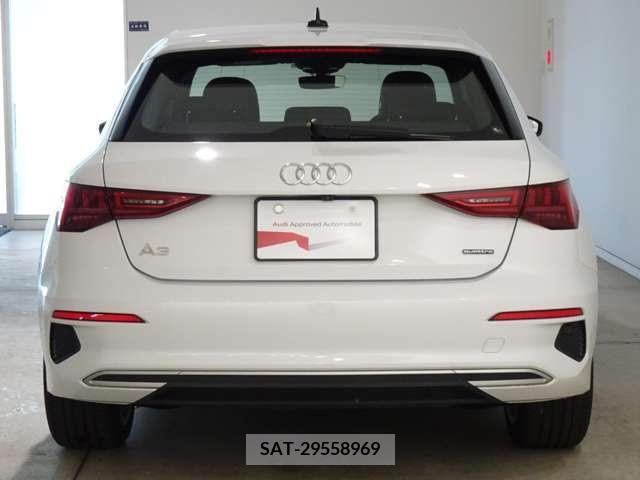 Audi A3 SEDAN 2023-02 341417-3