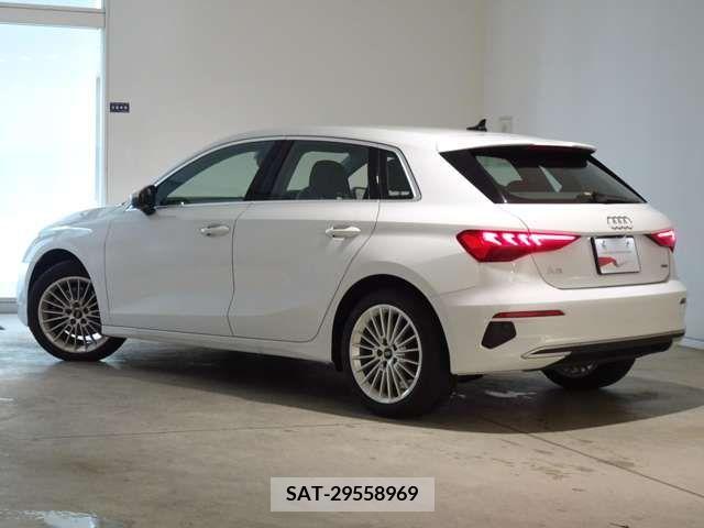 Audi A3 SEDAN 2023-02 341417-5