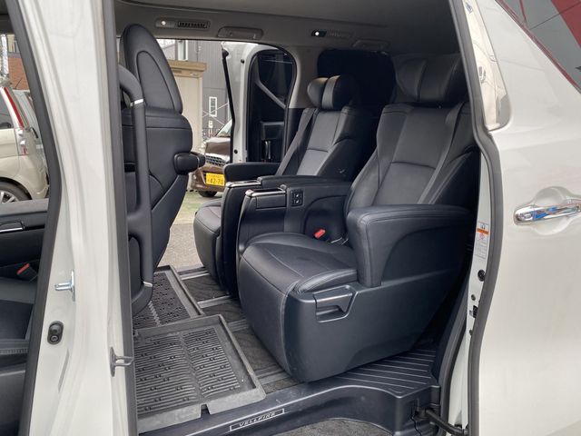 Toyota VELLFIRE 2018-09 192230-16