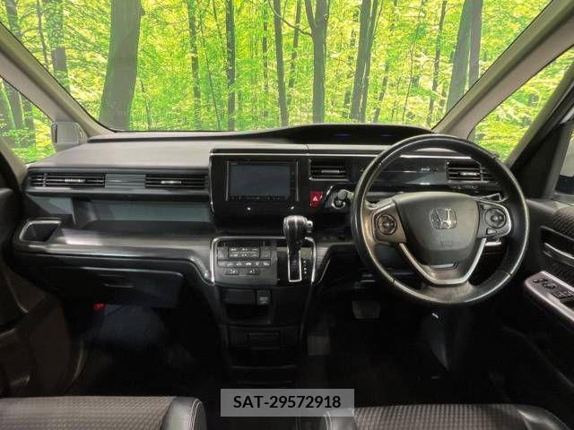 Honda e 2015-05 217904-1