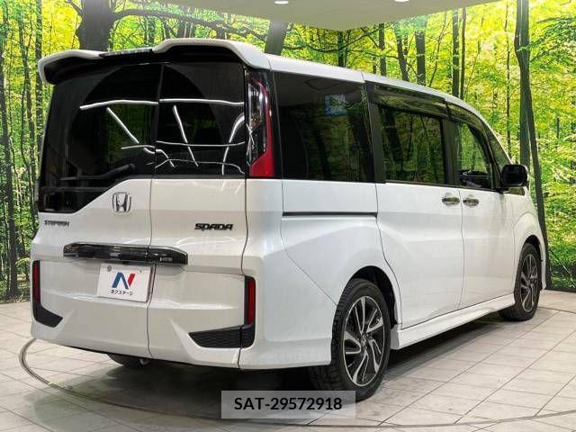Honda e 2015-05 217904-17