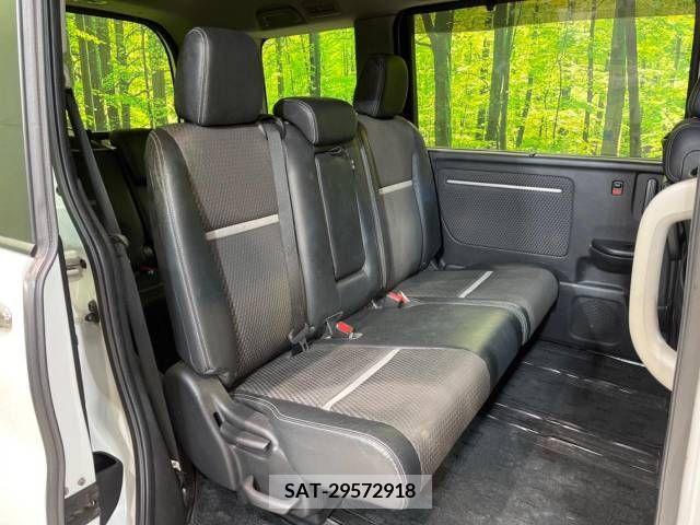 Honda e 2015-05 217904-12