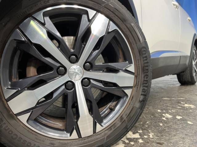 Peugeot 3008 2019-02 186327-16