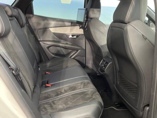 Peugeot 3008 2019-02 186327-10