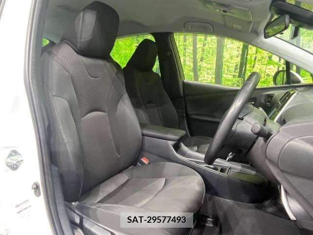 Toyota PRIUS 2021-03 228478-8