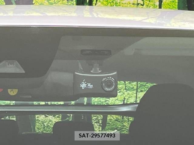Toyota PRIUS 2021-03 228478-7