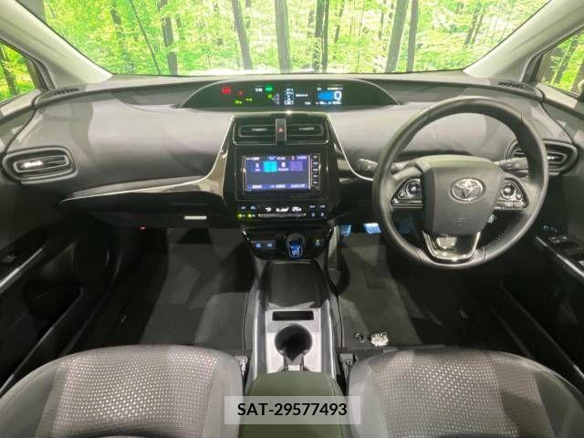Toyota PRIUS 2021-03 228478-1