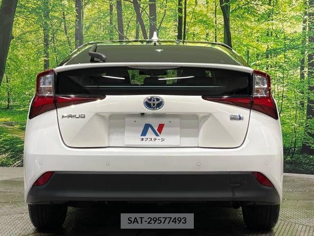 Toyota PRIUS 2021-03 228478-15